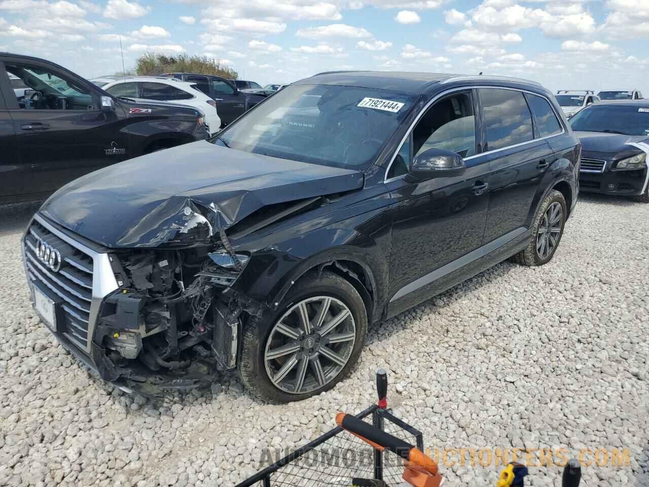 WA1VAAF76HD013542 AUDI Q7 2017