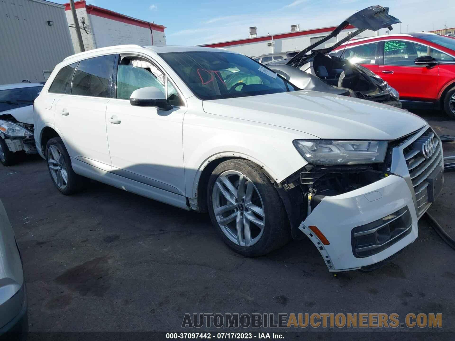 WA1VAAF76HD018403 AUDI Q7 2017