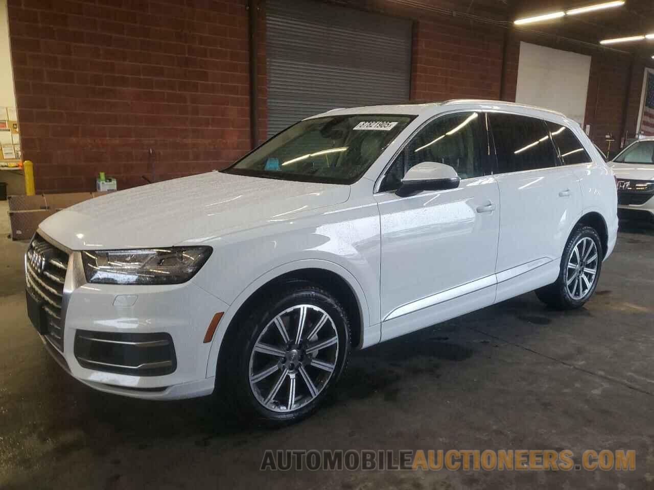 WA1VAAF76HD026825 AUDI Q7 2017