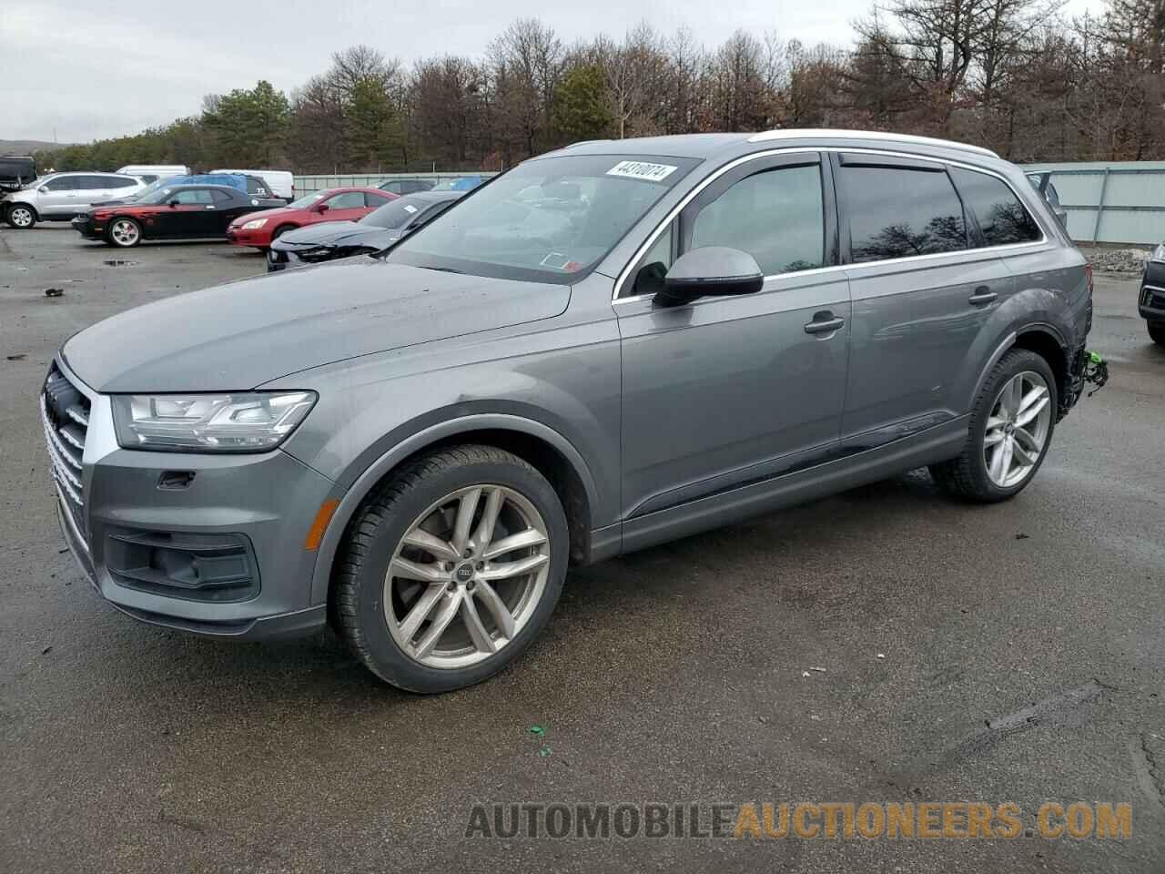 WA1VAAF77HD010990 AUDI Q7 2017