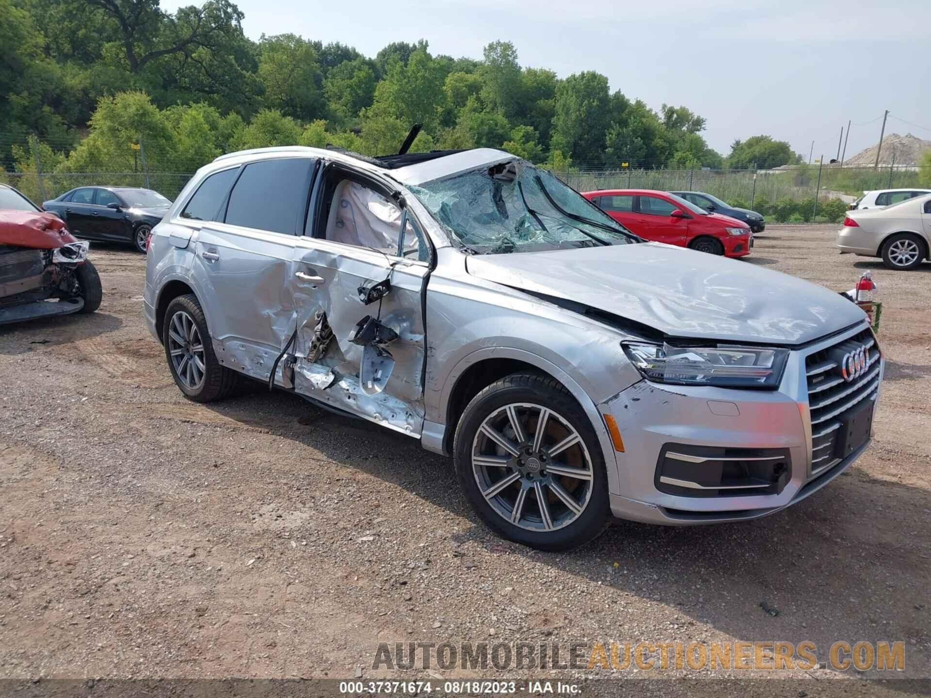 WA1VAAF77HD019396 AUDI Q7 2017