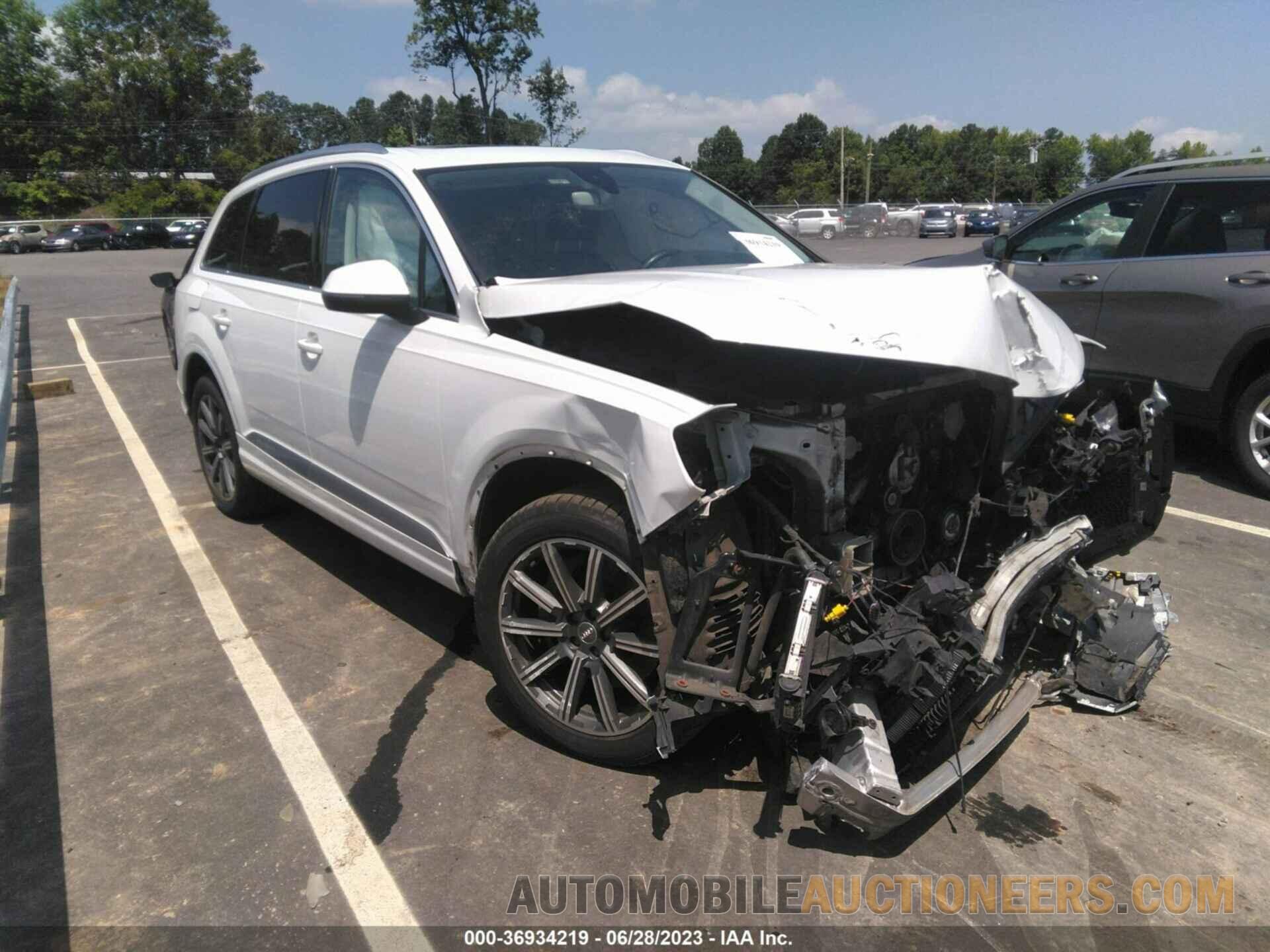 WA1VAAF78HD002686 AUDI Q7 2017