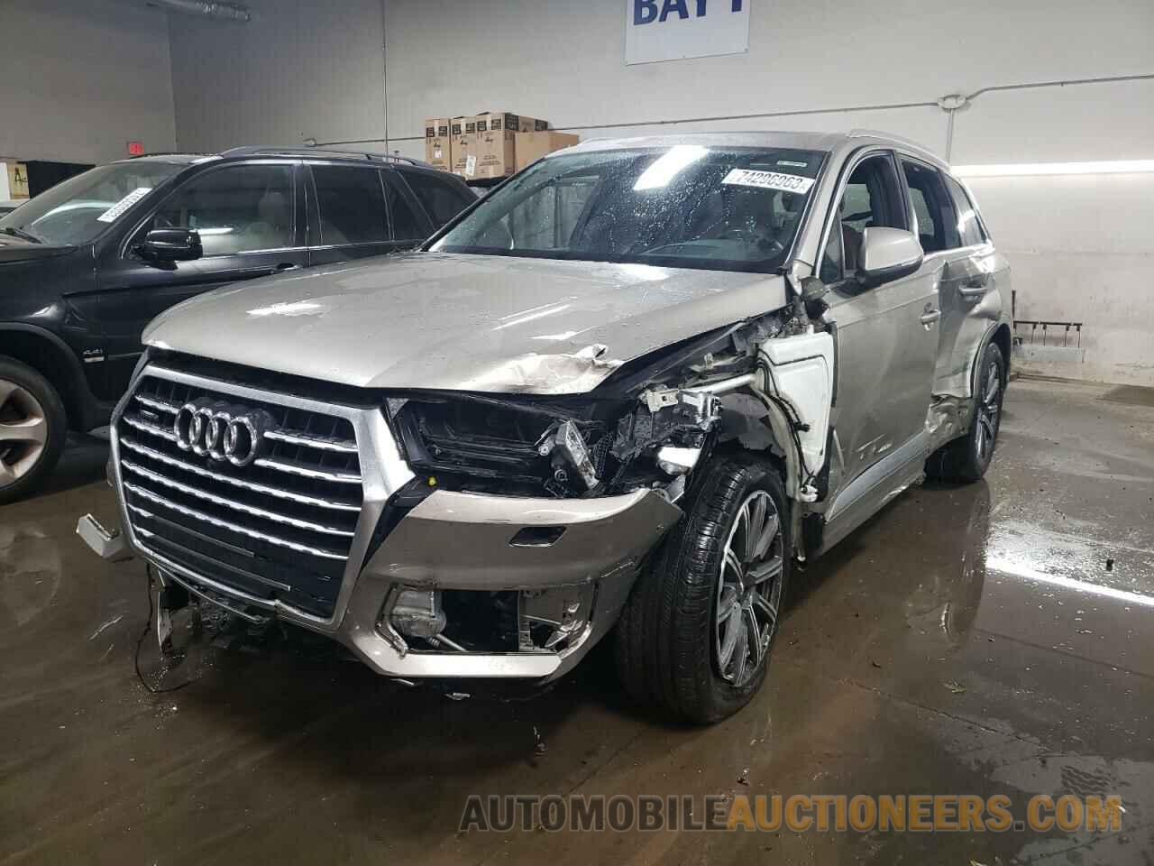 WA1VAAF78HD039852 AUDI Q7 2017