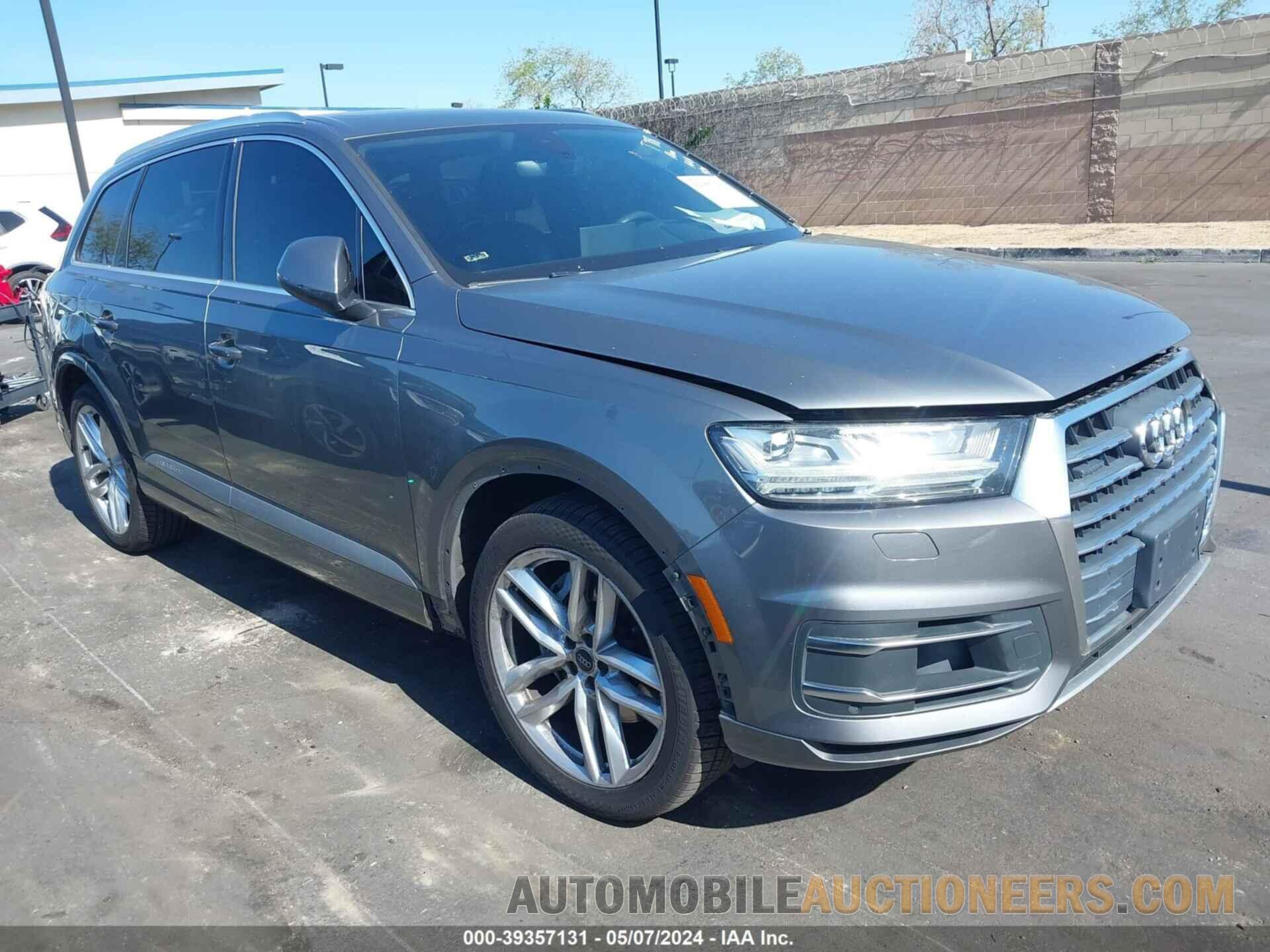 WA1VAAF78HD048468 AUDI Q7 2017