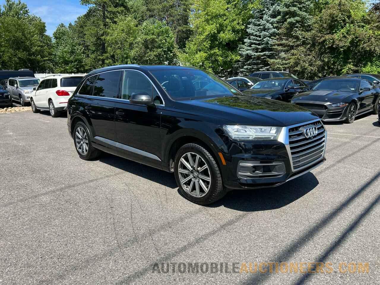 WA1VAAF79HD012174 AUDI Q7 2017