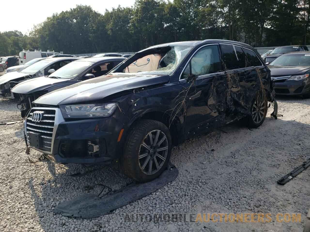 WA1VAAF7XHD009381 AUDI Q7 2017