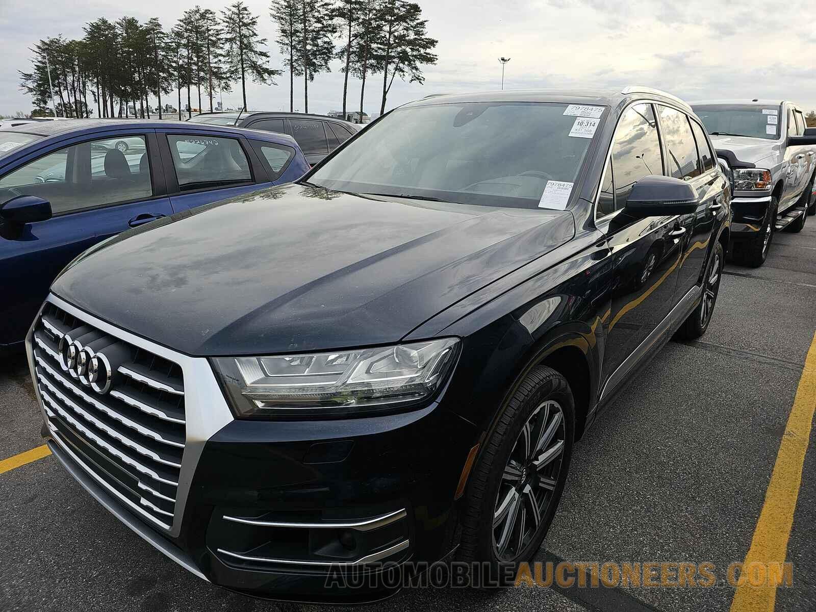 WA1VAAF7XHD027718 Audi Q7 2017