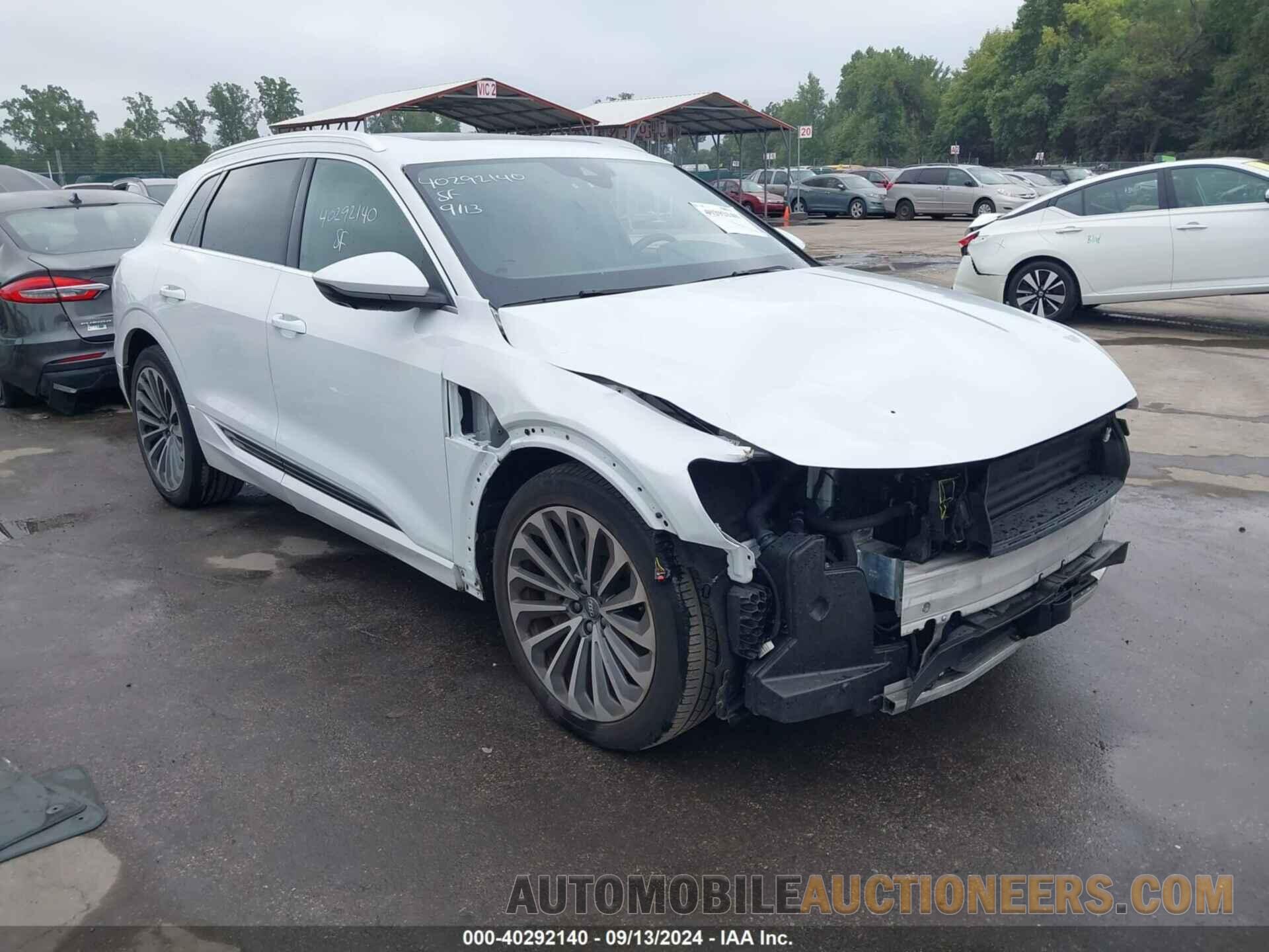 WA1VAAGE0KB013200 AUDI E-TRON 2019