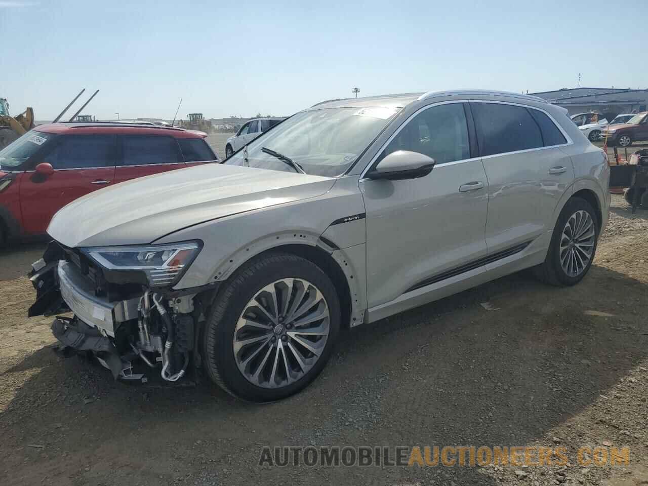 WA1VAAGE0KB021586 AUDI E-TRON 2019