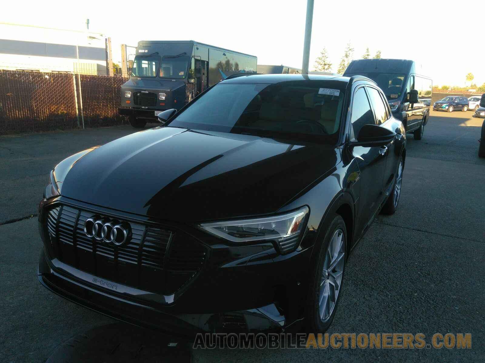 WA1VAAGE4MB025532 Audi e-tron 2021