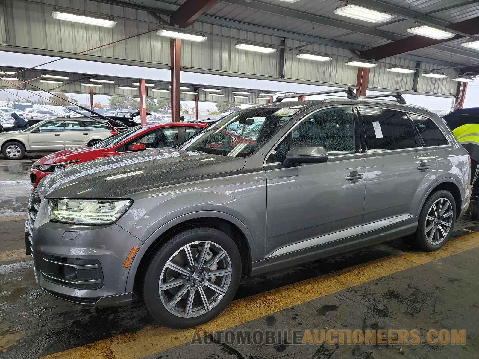 WA1VABF76HD025065 Audi Q7 2017