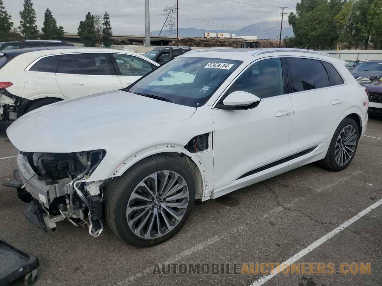 WA1VABGE8KB016657 AUDI E-TRON 2019