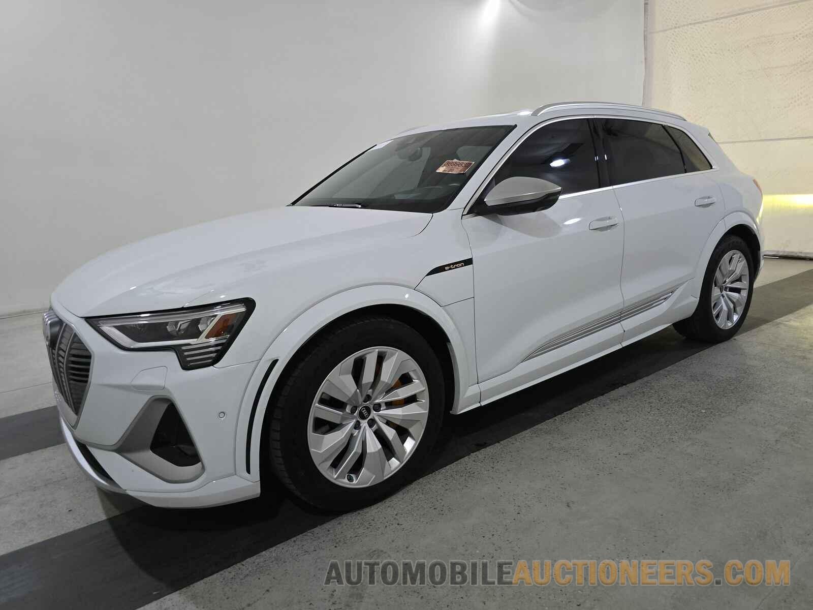 WA1VCBGE2NB039608 Audi e-tron 2022