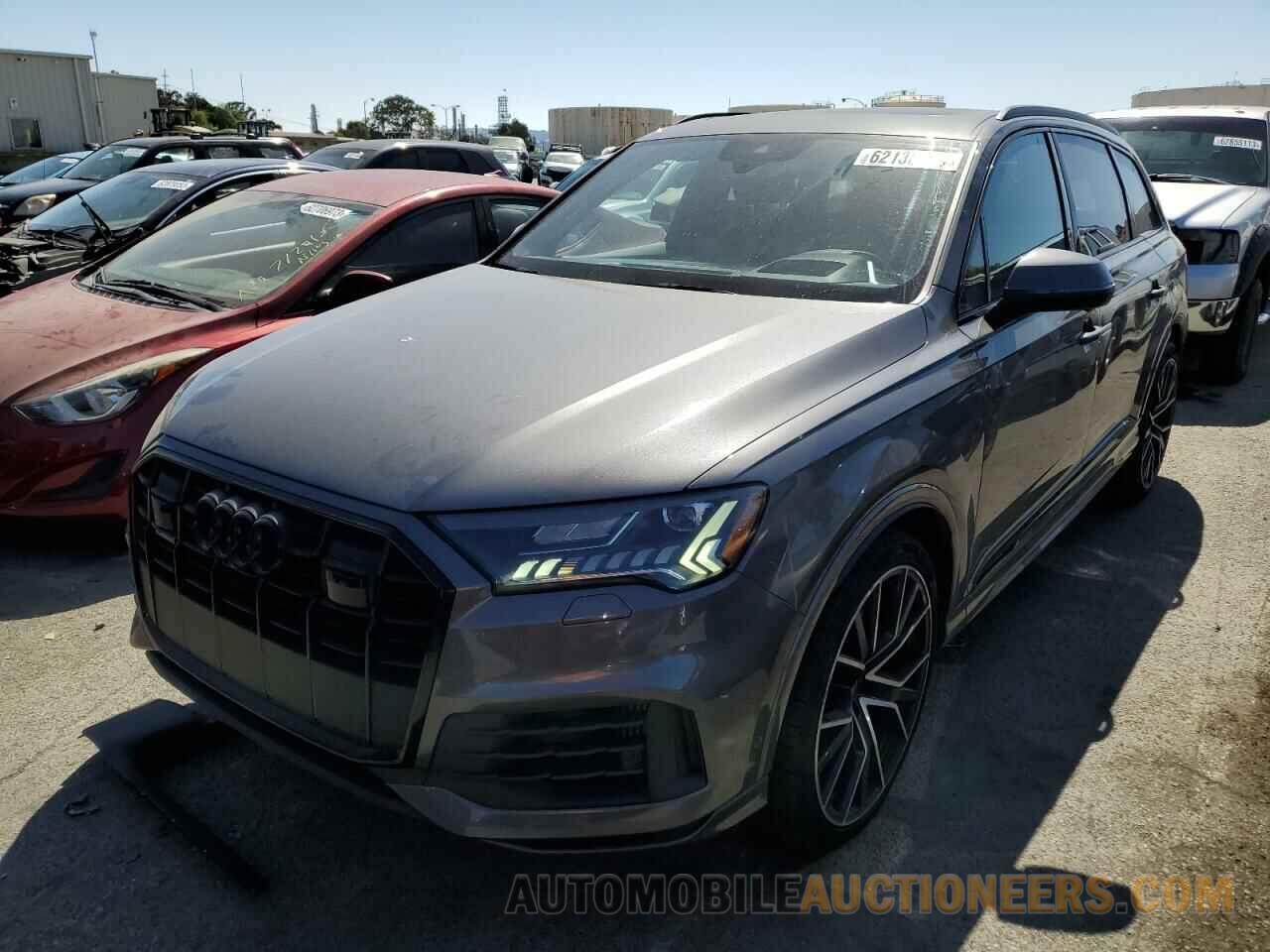 WA1VXAF75MD028137 AUDI Q7 2021