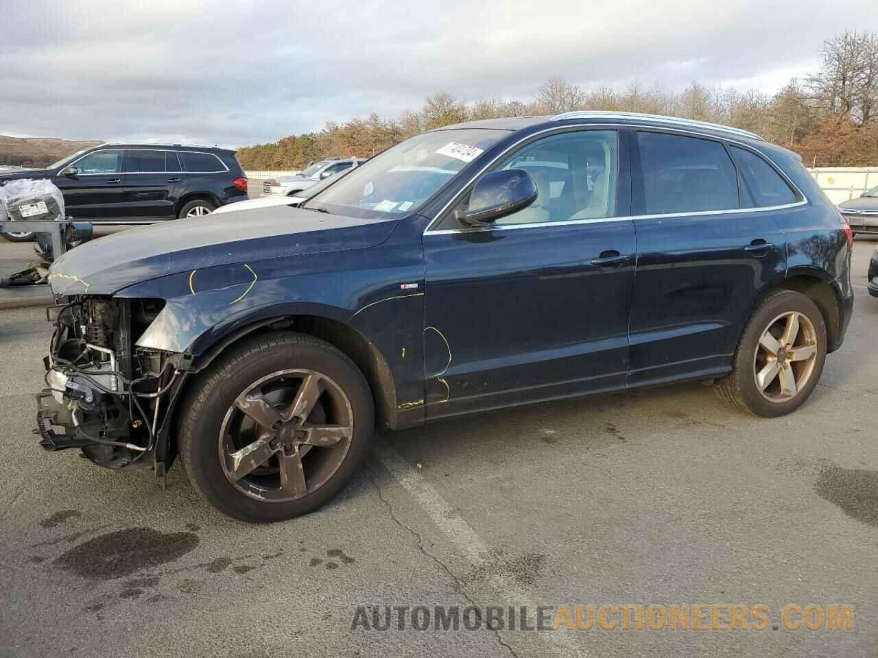 WA1WKAFP0BA008069 AUDI Q5 2011