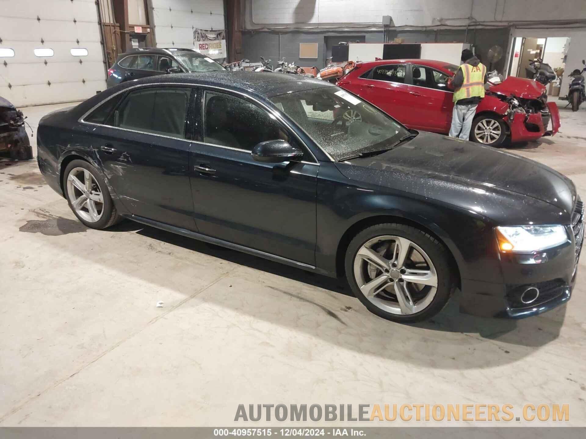 WAU44AFD1JN000127 AUDI A8 L 2018