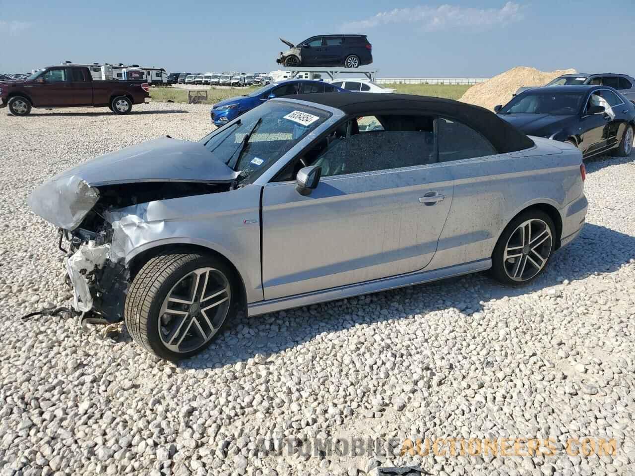 WAU5ULFF6H1077806 AUDI A3 2017