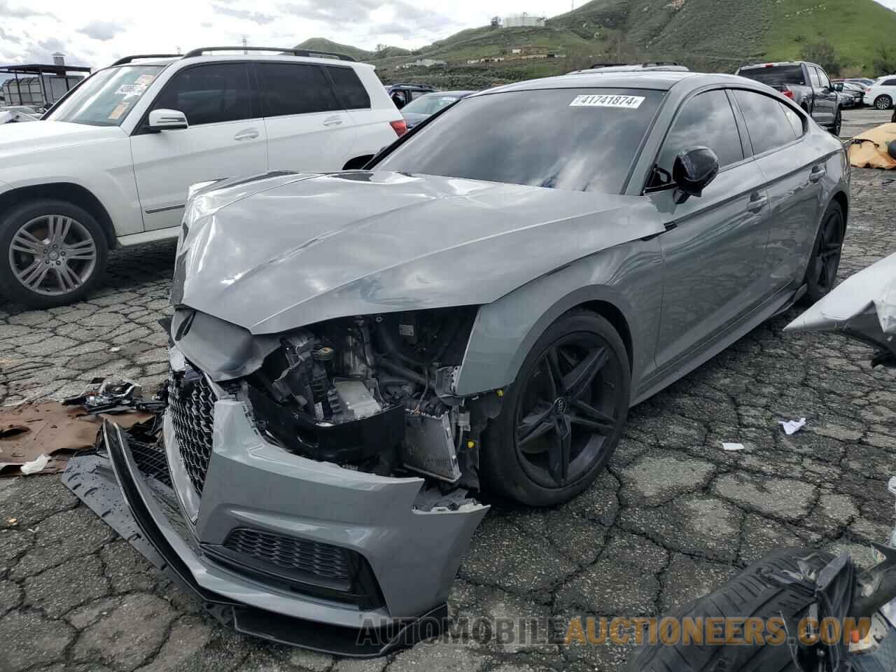 WAUA4CF53KA053900 AUDI S5-RS5 2019