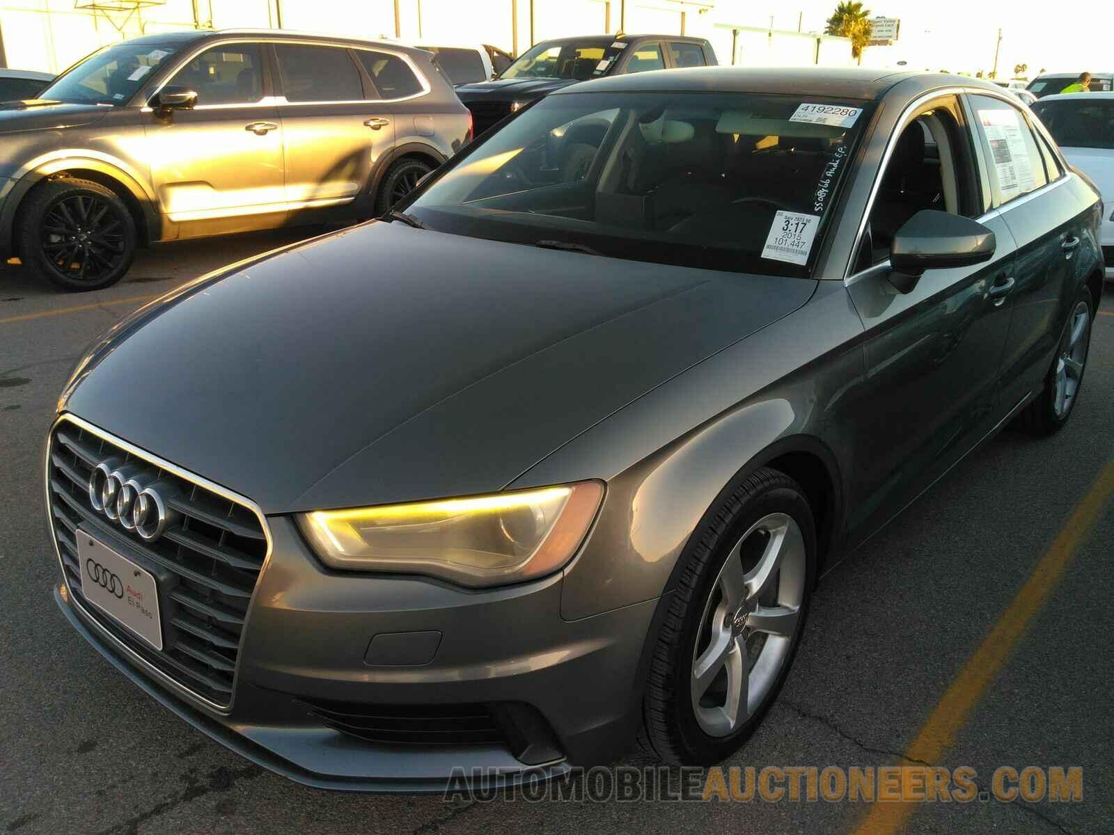 WAUACGFF2F1013008 Audi A3 2015