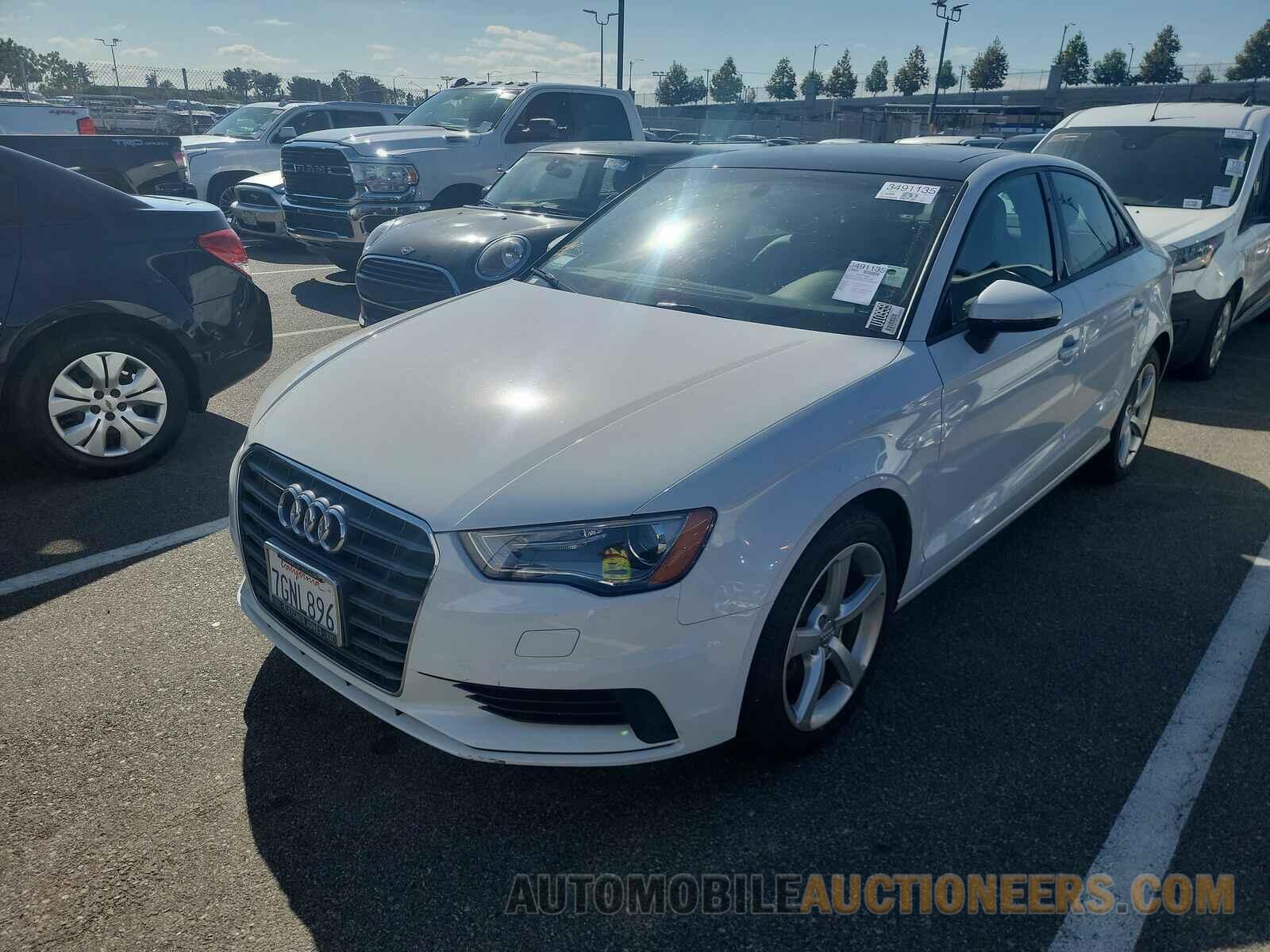 WAUACGFF7F1040091 Audi A3 2015