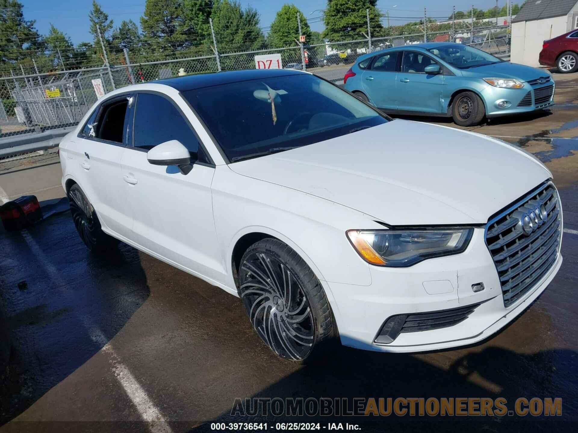 WAUACGFF8F1103036 AUDI A3 2015