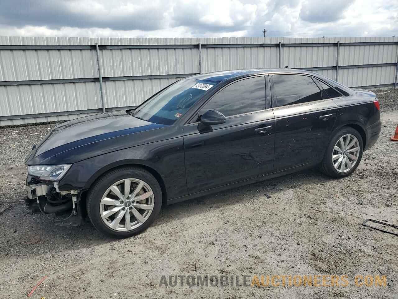 WAUANAF42HN072111 AUDI A4 2017