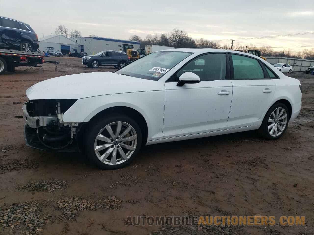 WAUANAF44HN055861 AUDI A4 2017