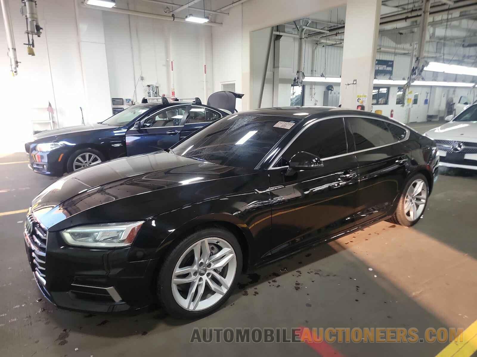 WAUANCF58KA063318 Audi A5 Sportback 2019