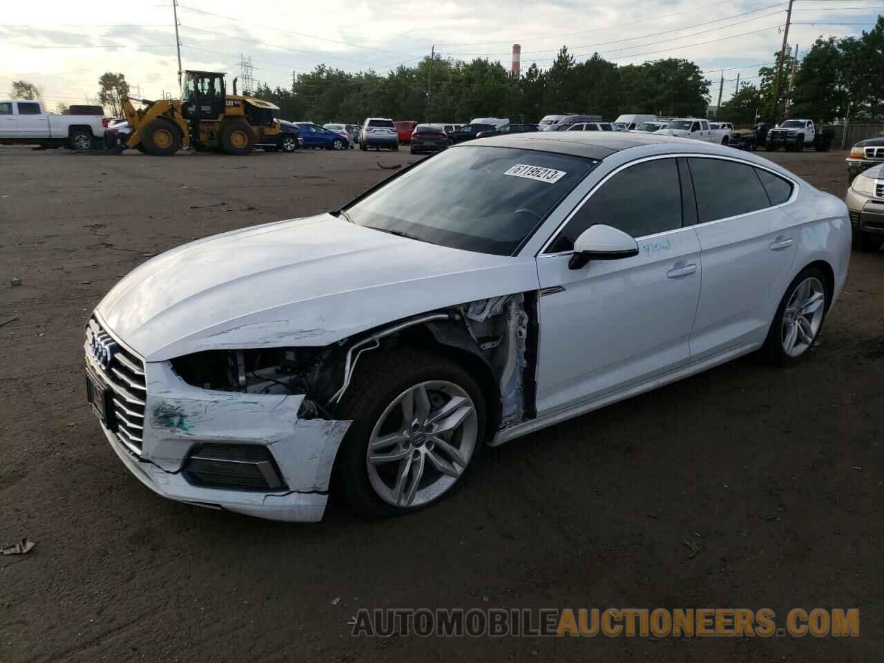 WAUANCF5XKA061053 AUDI A5 2019