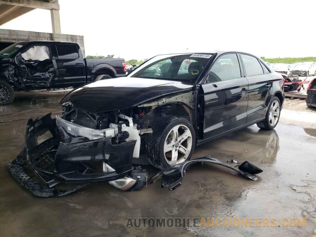 WAUAUGFF0H1026565 AUDI A3 2017