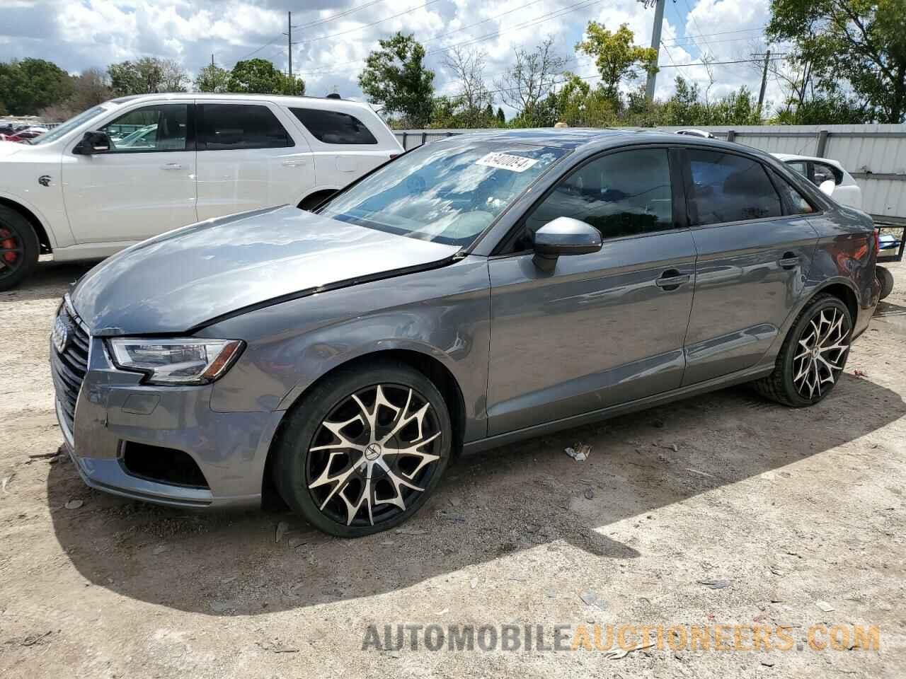 WAUAUGFF0H1026713 AUDI A3 2017