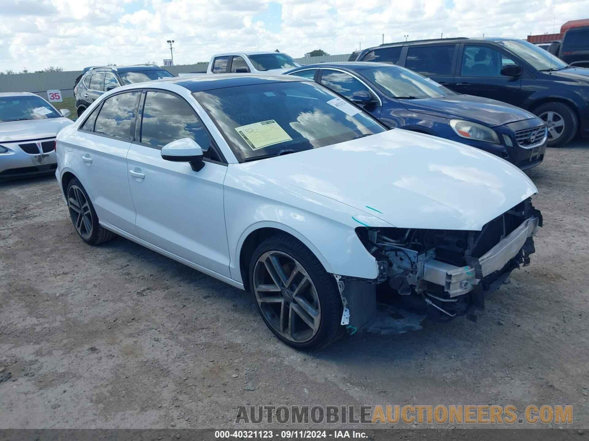 WAUAUGFF0H1044693 AUDI A3 2017