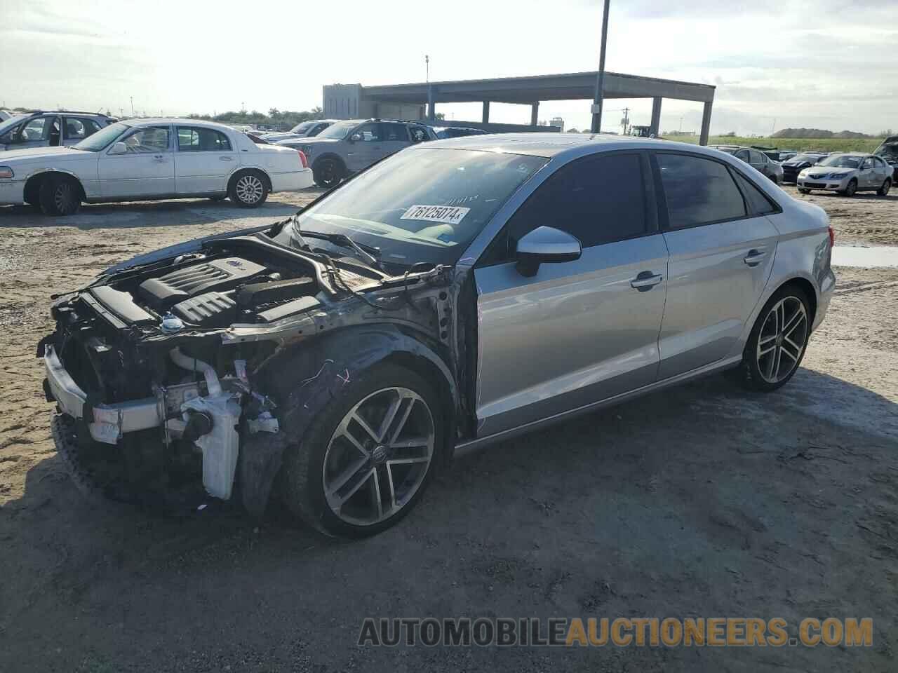 WAUAUGFF0J1038592 AUDI A3 2018