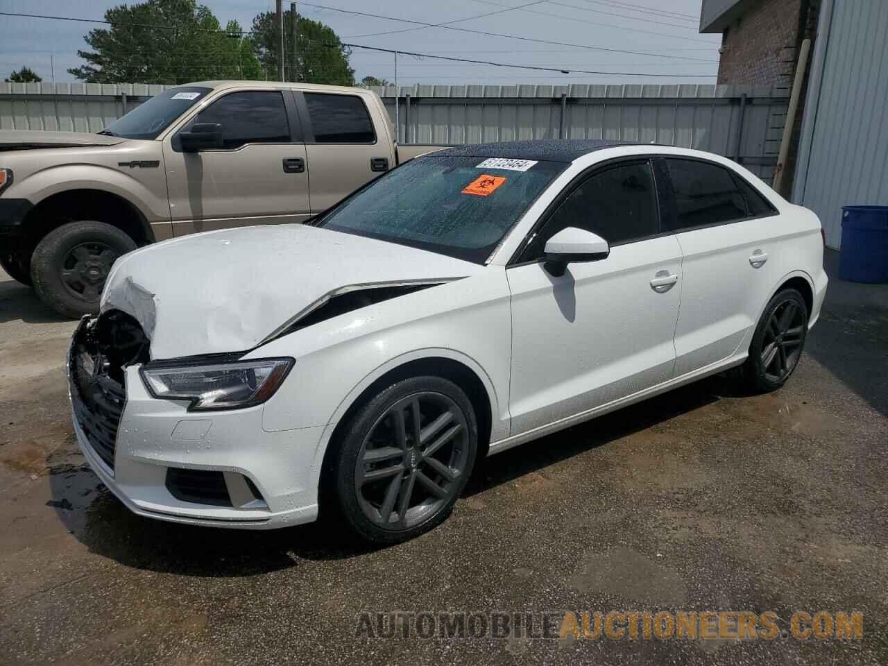 WAUAUGFF0J1044098 AUDI A3 2018