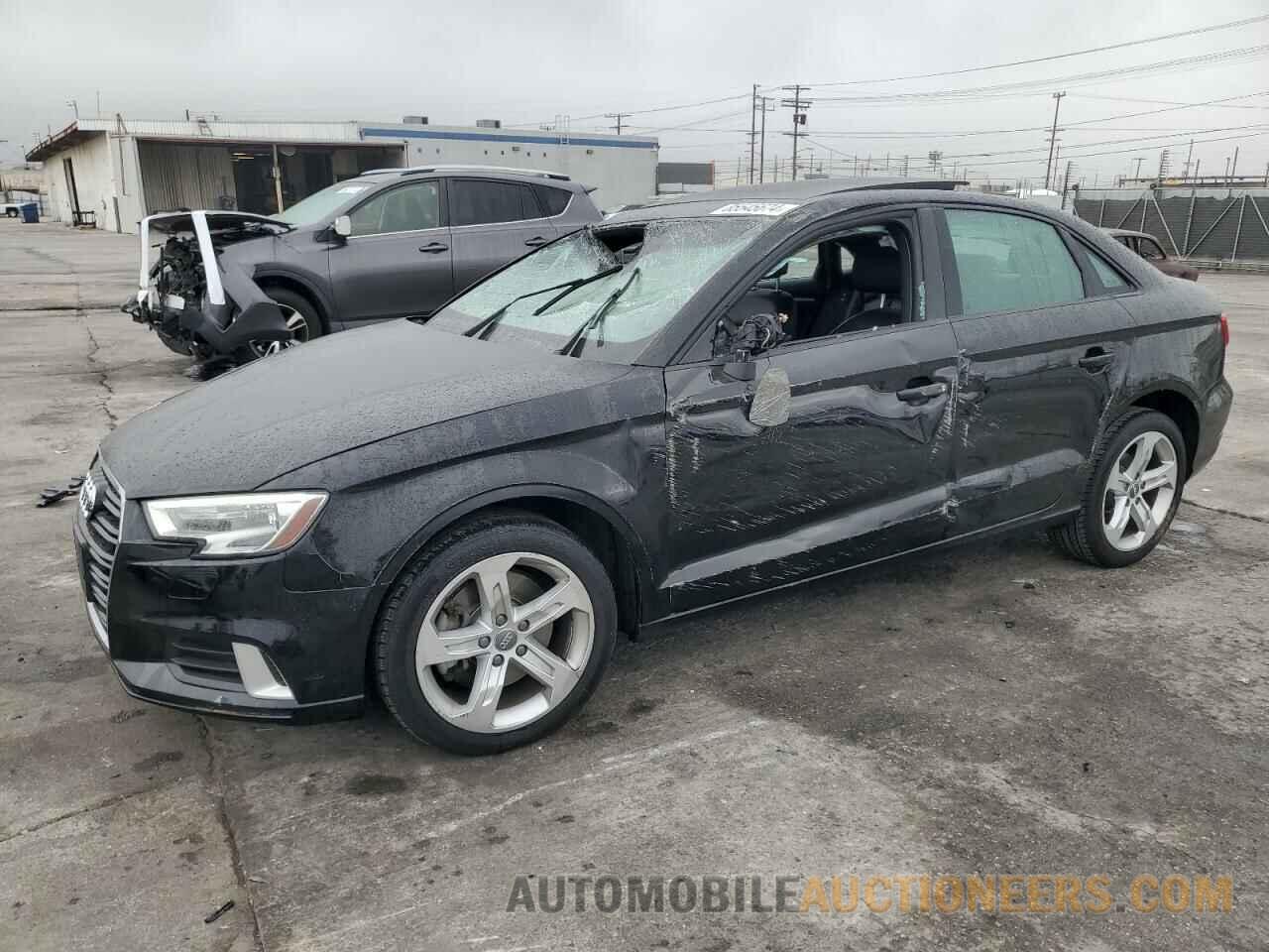 WAUAUGFF0J1069972 AUDI A3 2018