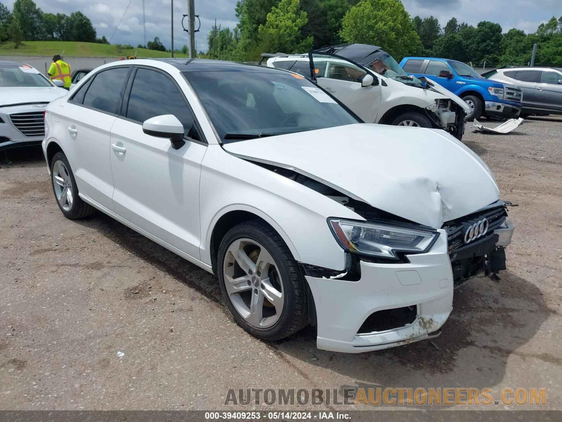 WAUAUGFF0J1078574 AUDI A3 2018