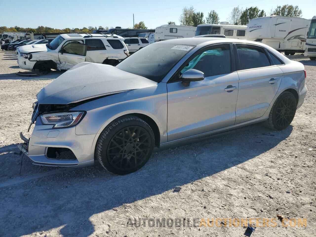 WAUAUGFF0J1094192 AUDI A3 2018