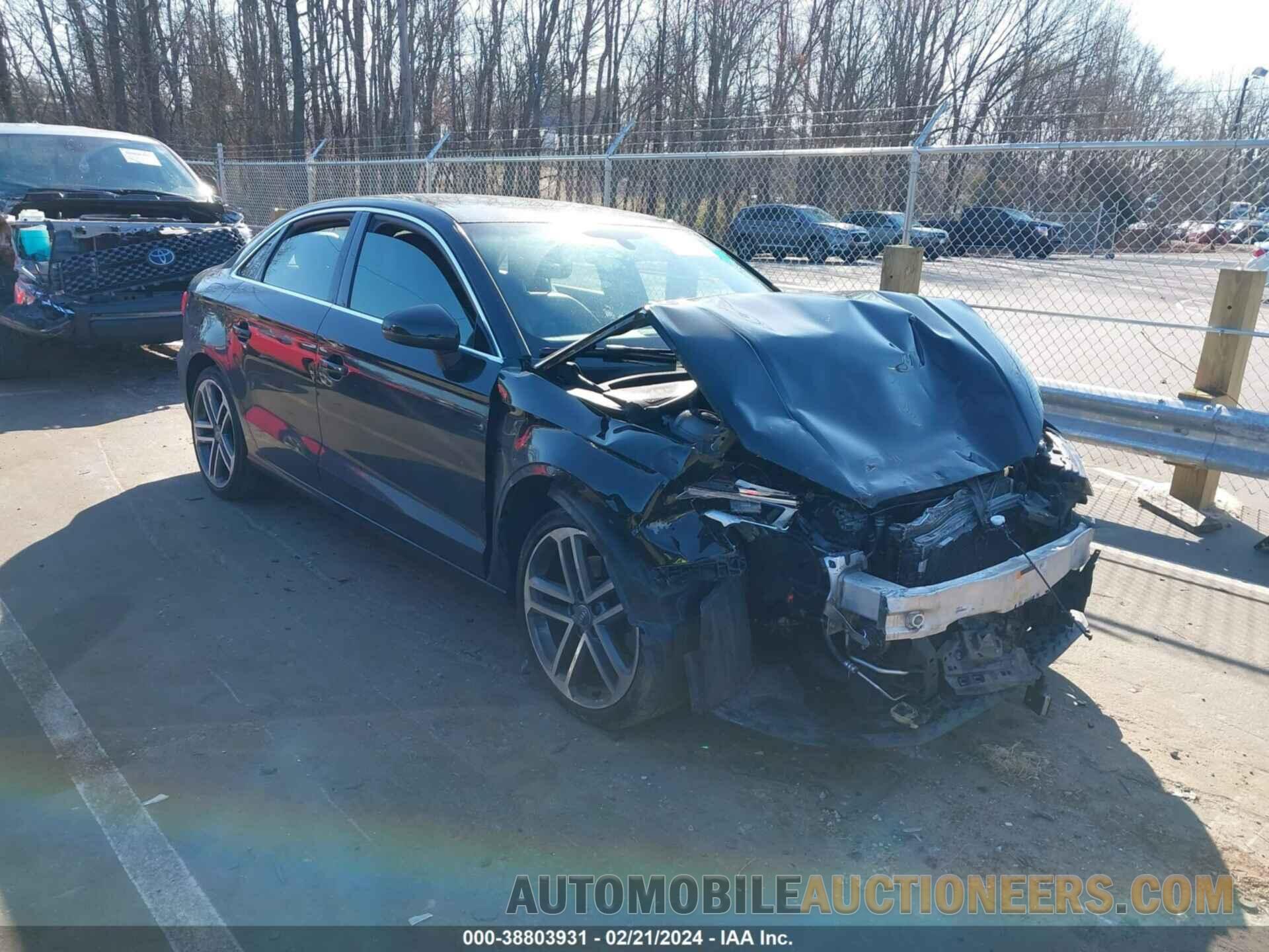 WAUAUGFF0K1011409 AUDI A3 2019