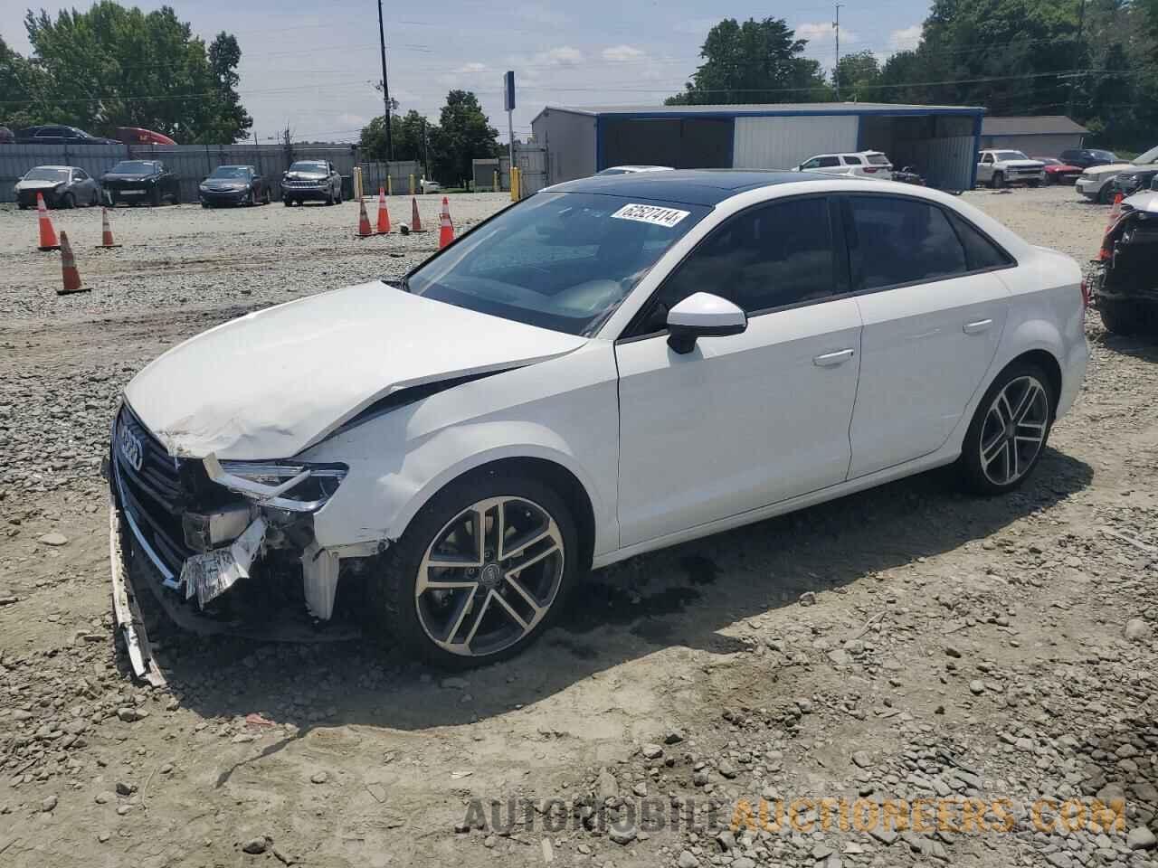 WAUAUGFF1J1015774 AUDI A3 2018