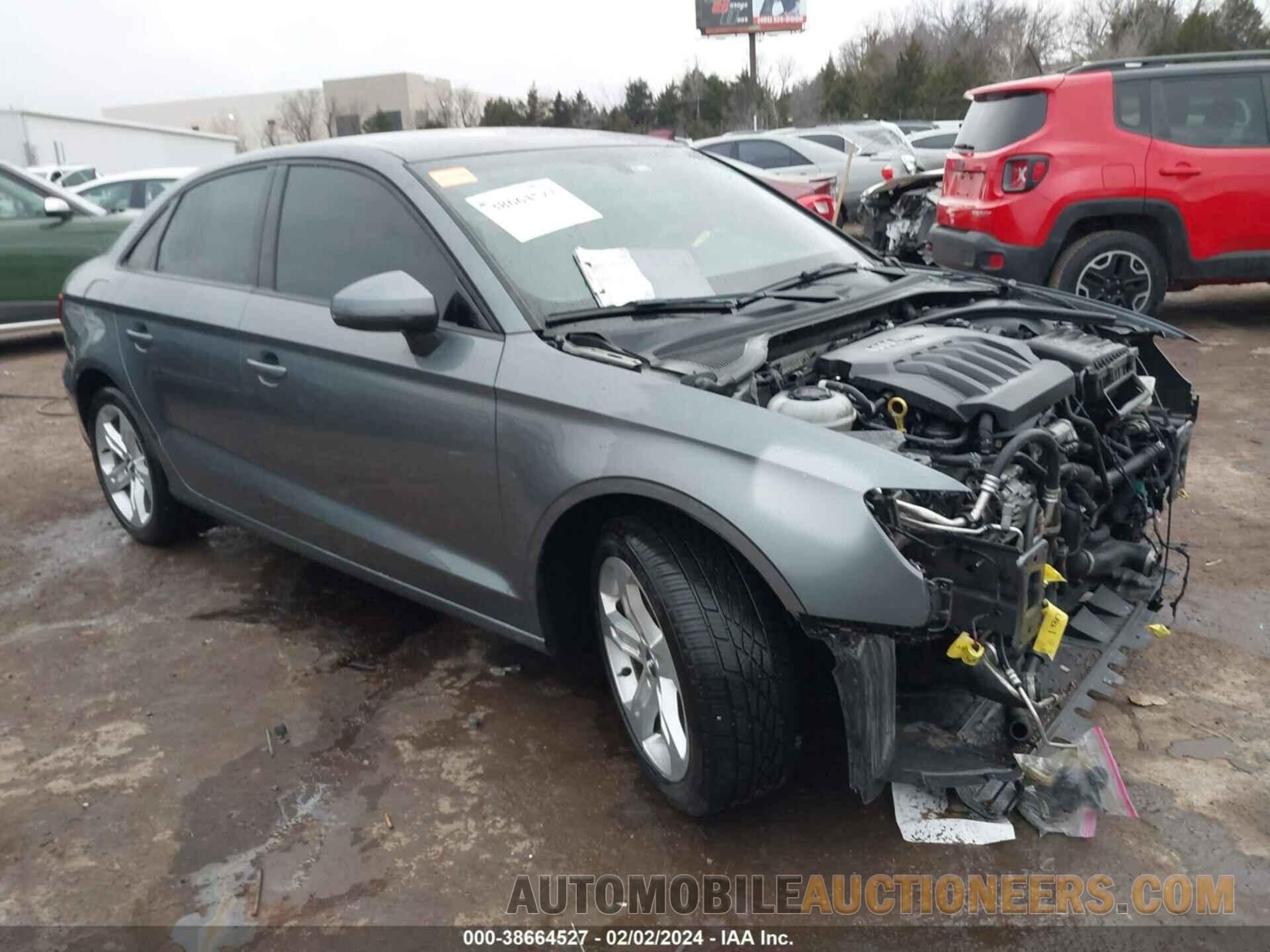 WAUAUGFF1J1024717 AUDI A3 2018