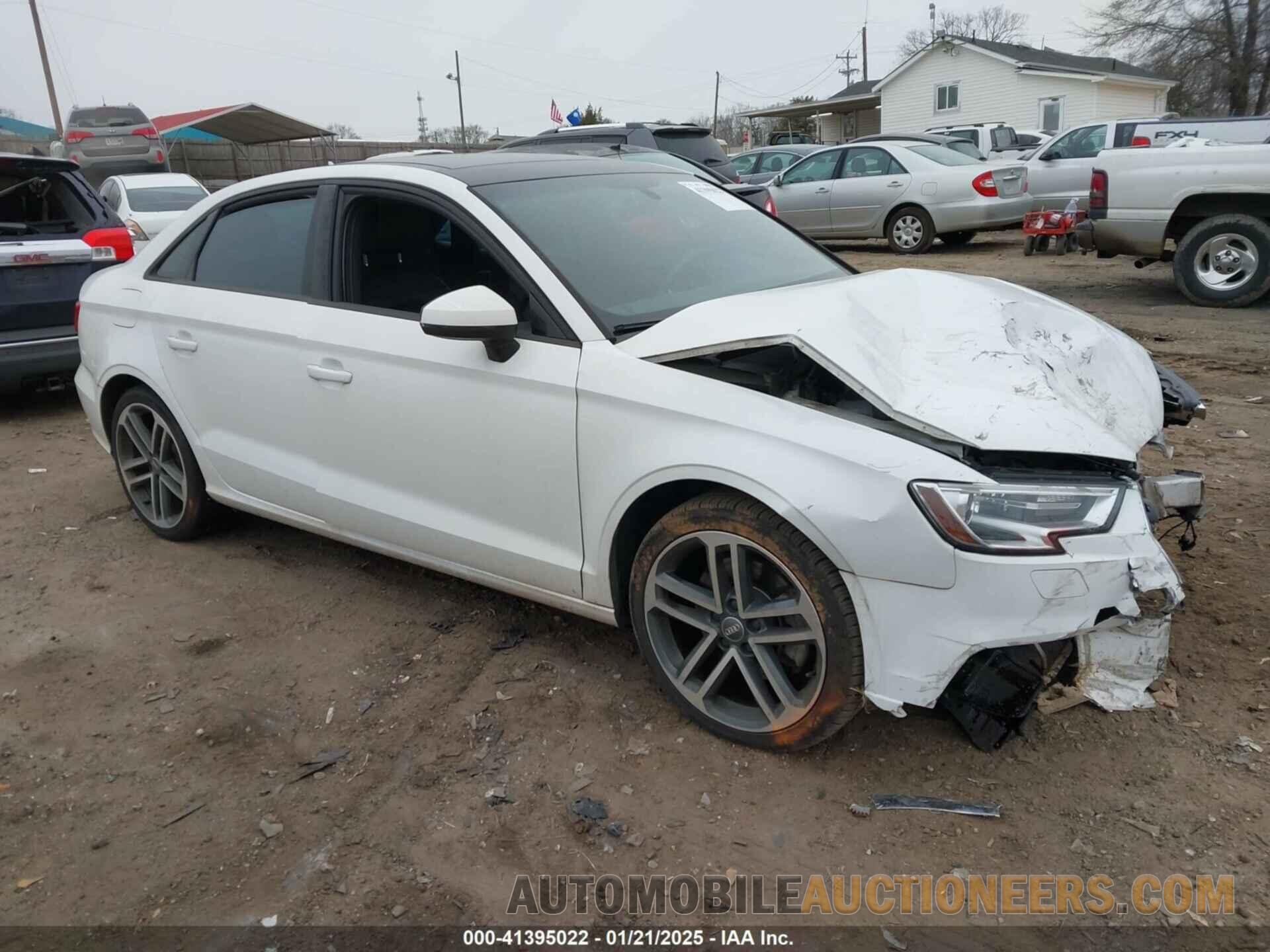 WAUAUGFF1J1032252 AUDI A3 2018