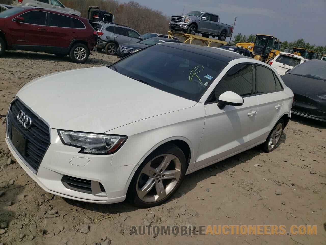 WAUAUGFF2H1038670 AUDI A3 2017