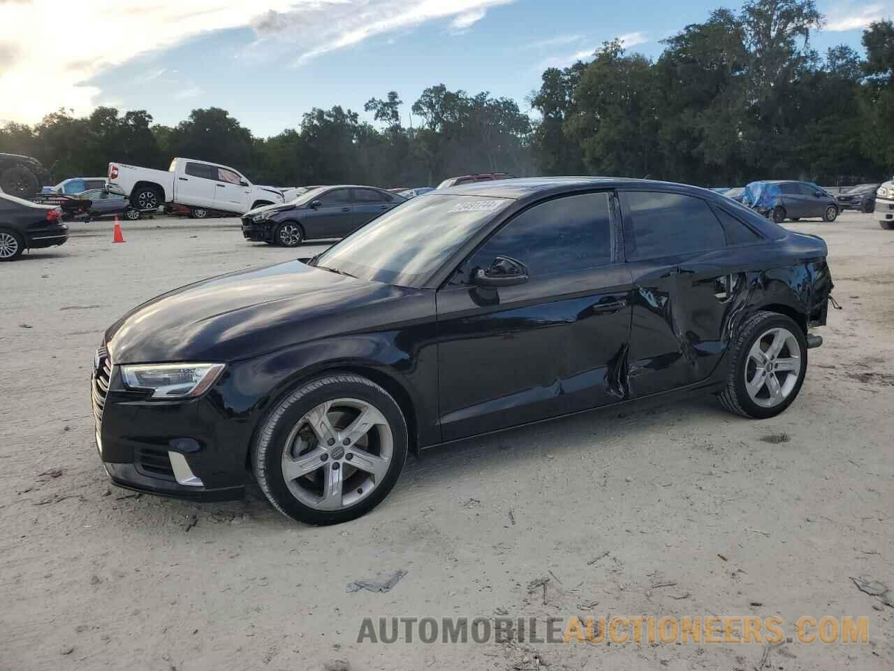 WAUAUGFF2H1058417 AUDI A3 2017