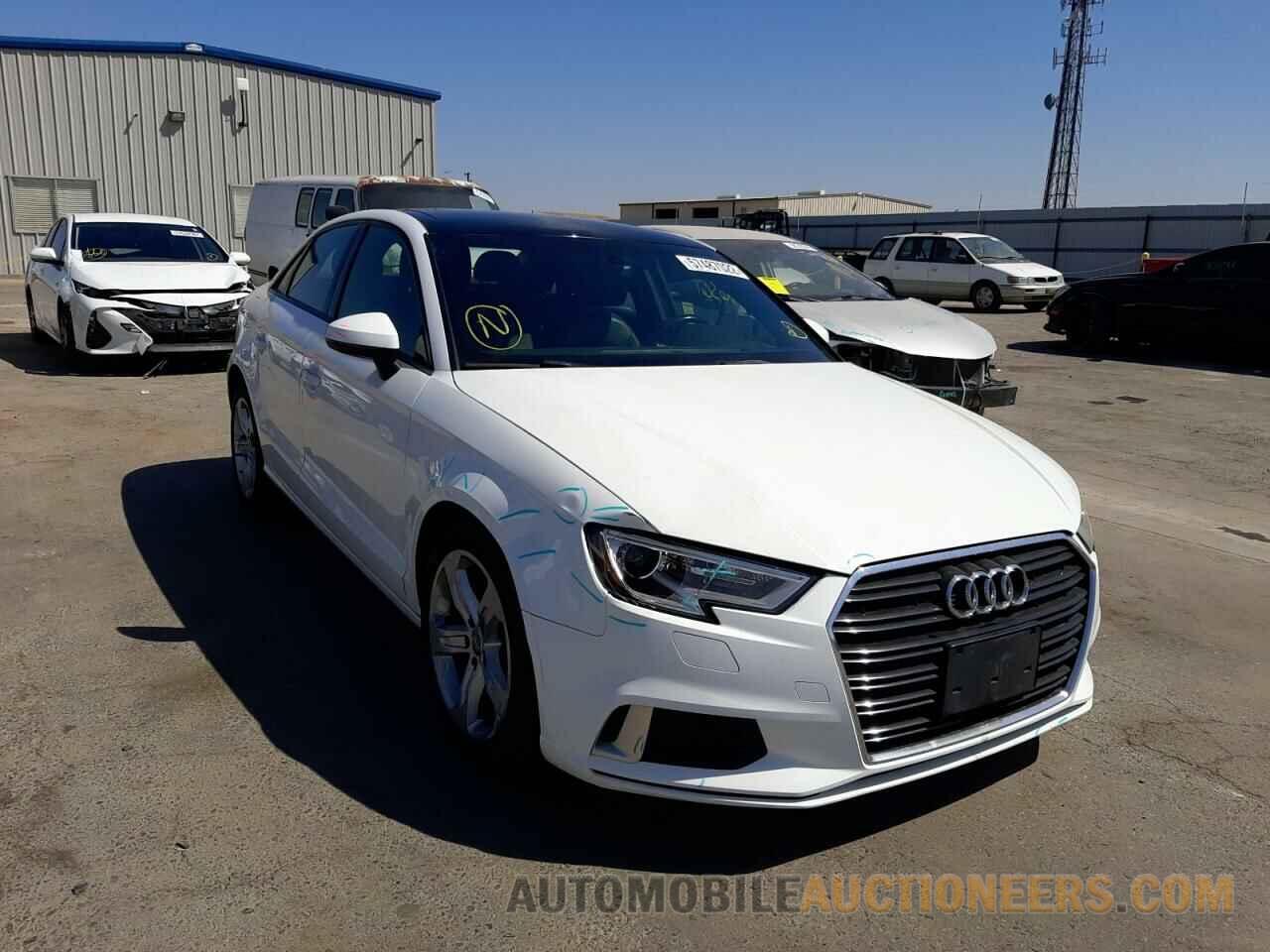 WAUAUGFF2J1041879 AUDI A3 2018