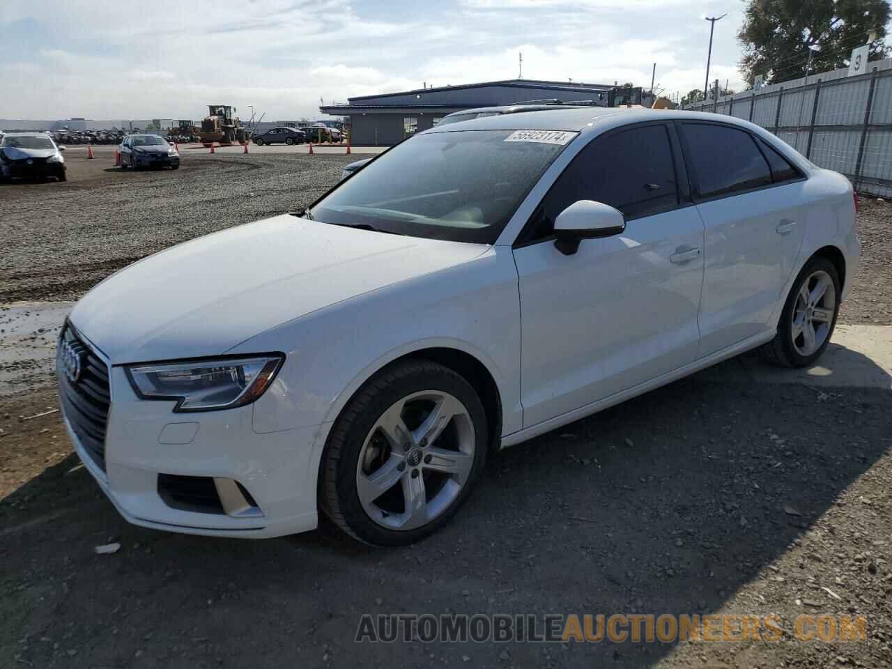 WAUAUGFF3J1022774 AUDI A3 2018