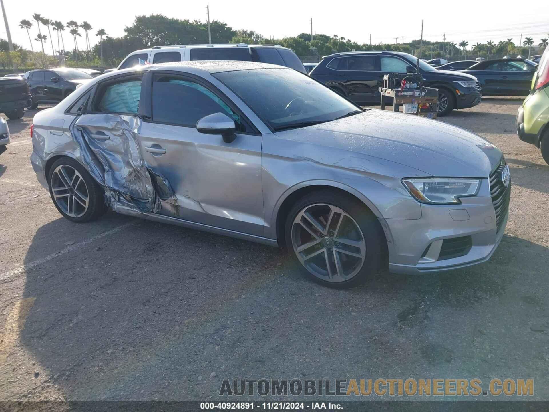 WAUAUGFF3J1030874 AUDI A3 2018