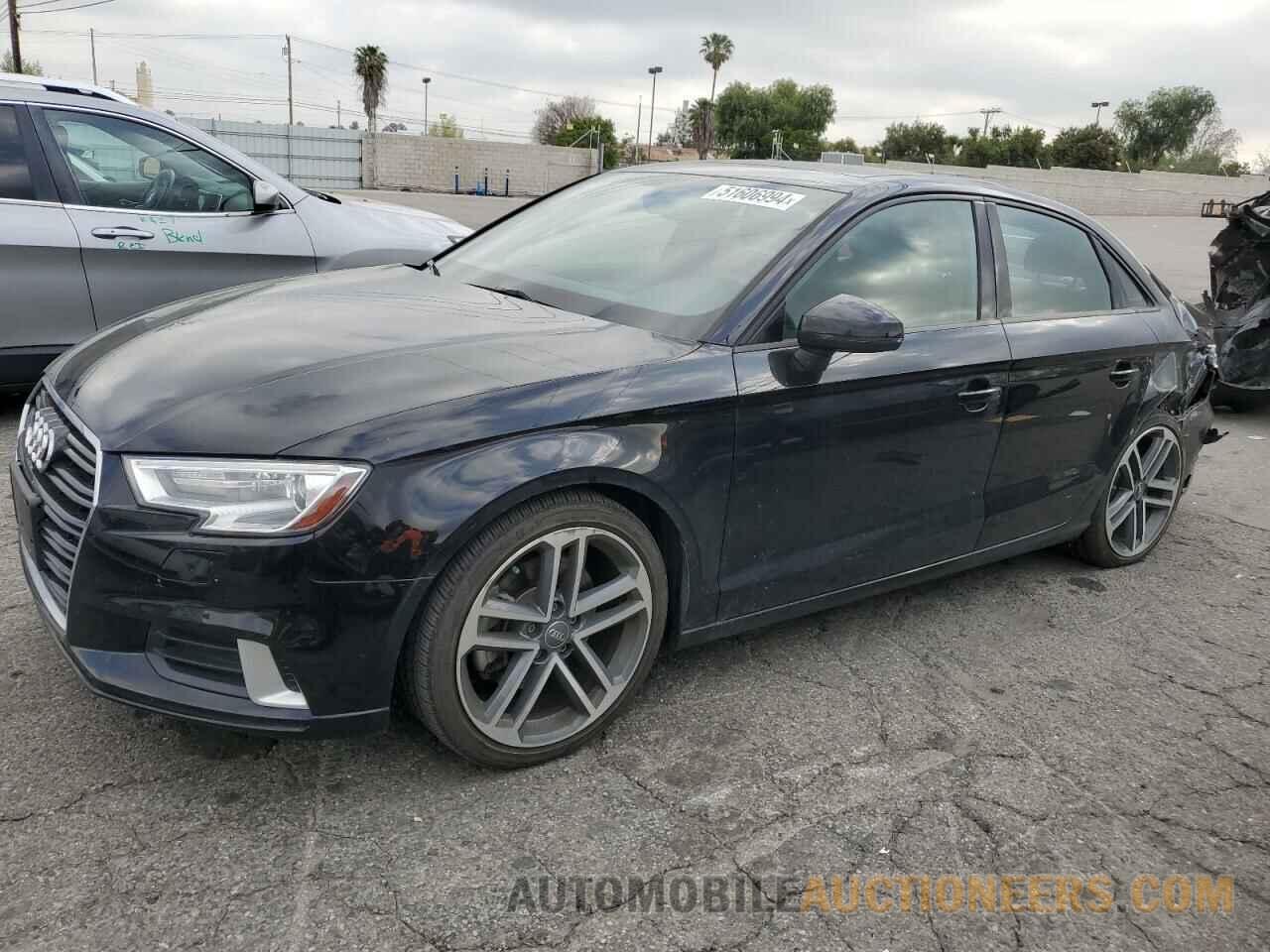 WAUAUGFF3J1042068 AUDI A3 2018