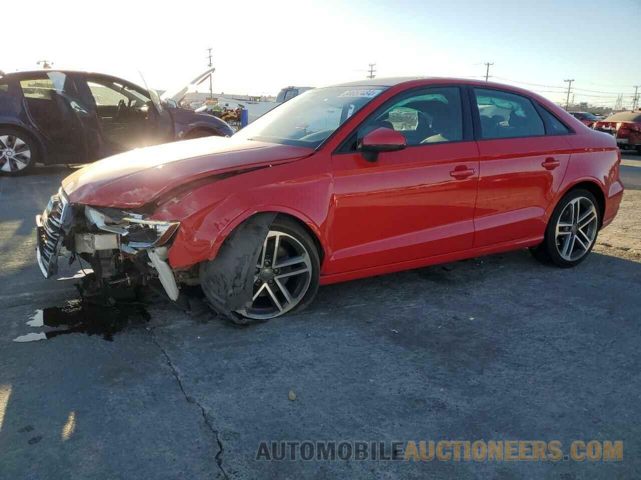 WAUAUGFF3J1052938 AUDI A3 2018