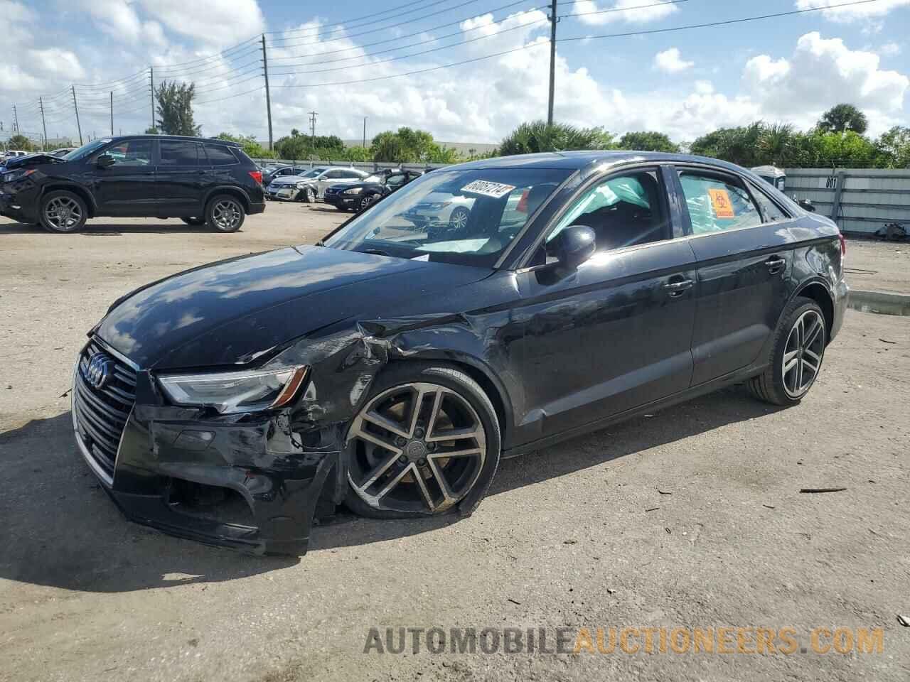 WAUAUGFF4J1056755 AUDI A3 2018