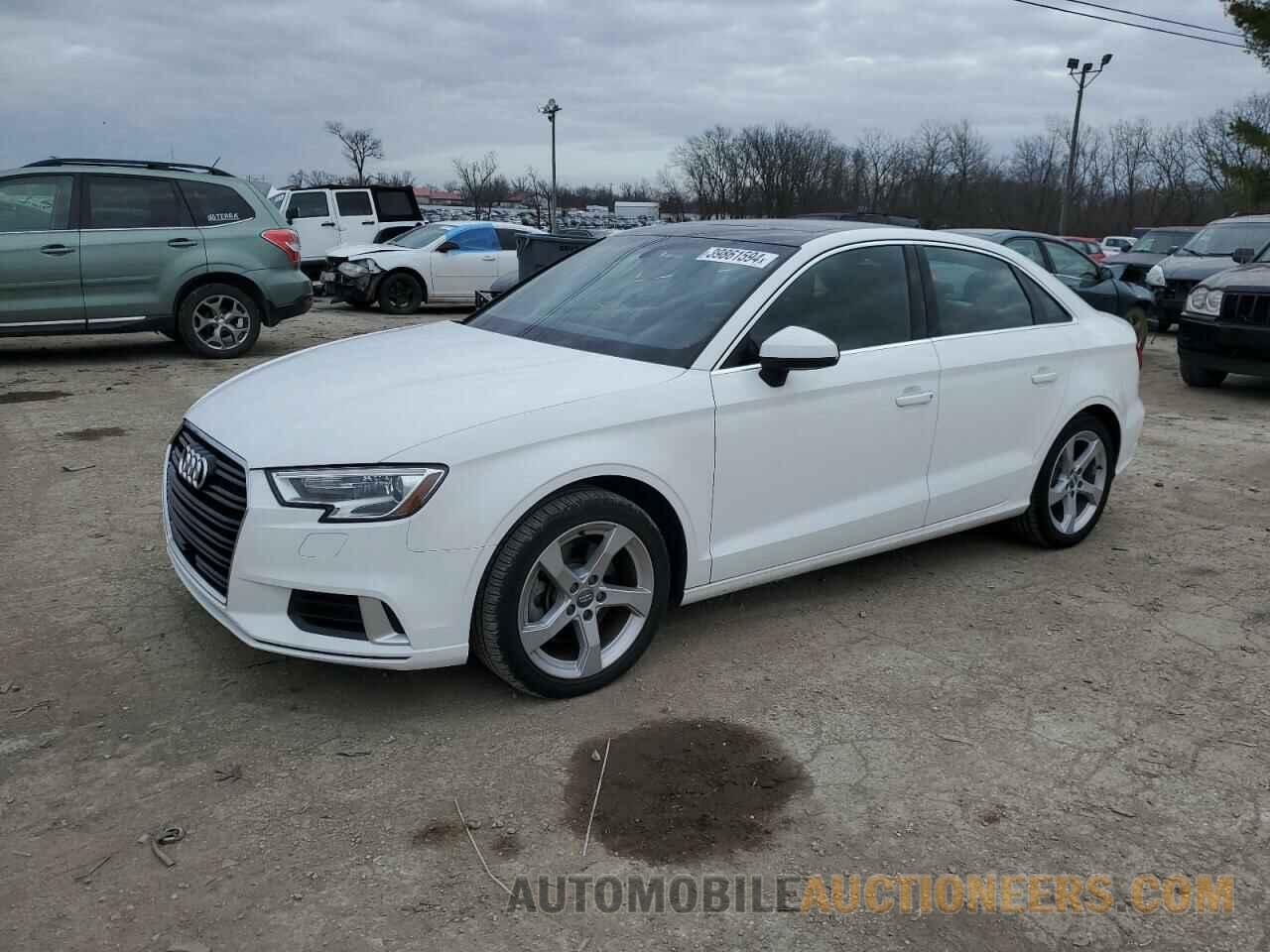 WAUAUGFF4K1026995 AUDI A3 2019